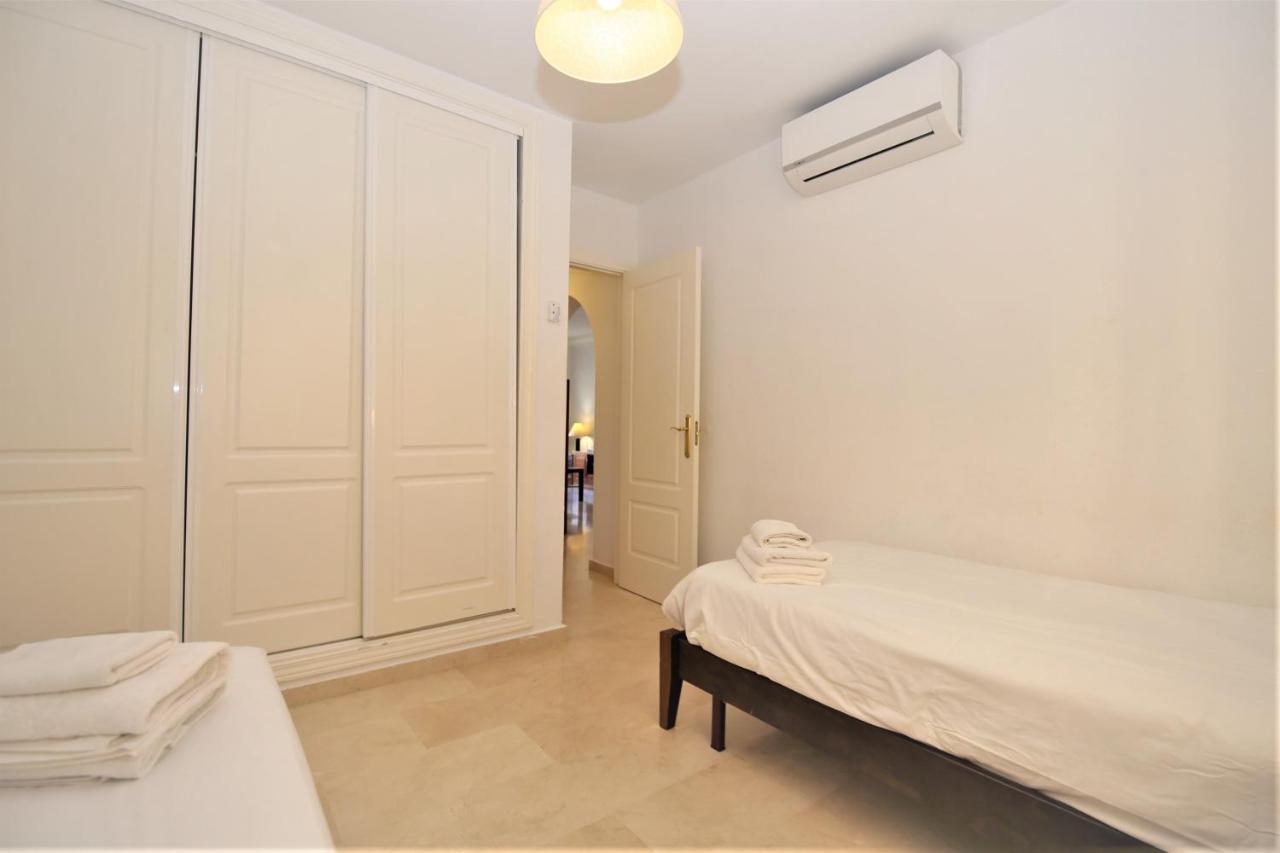 Apartment Pedro Estepona Bagian luar foto